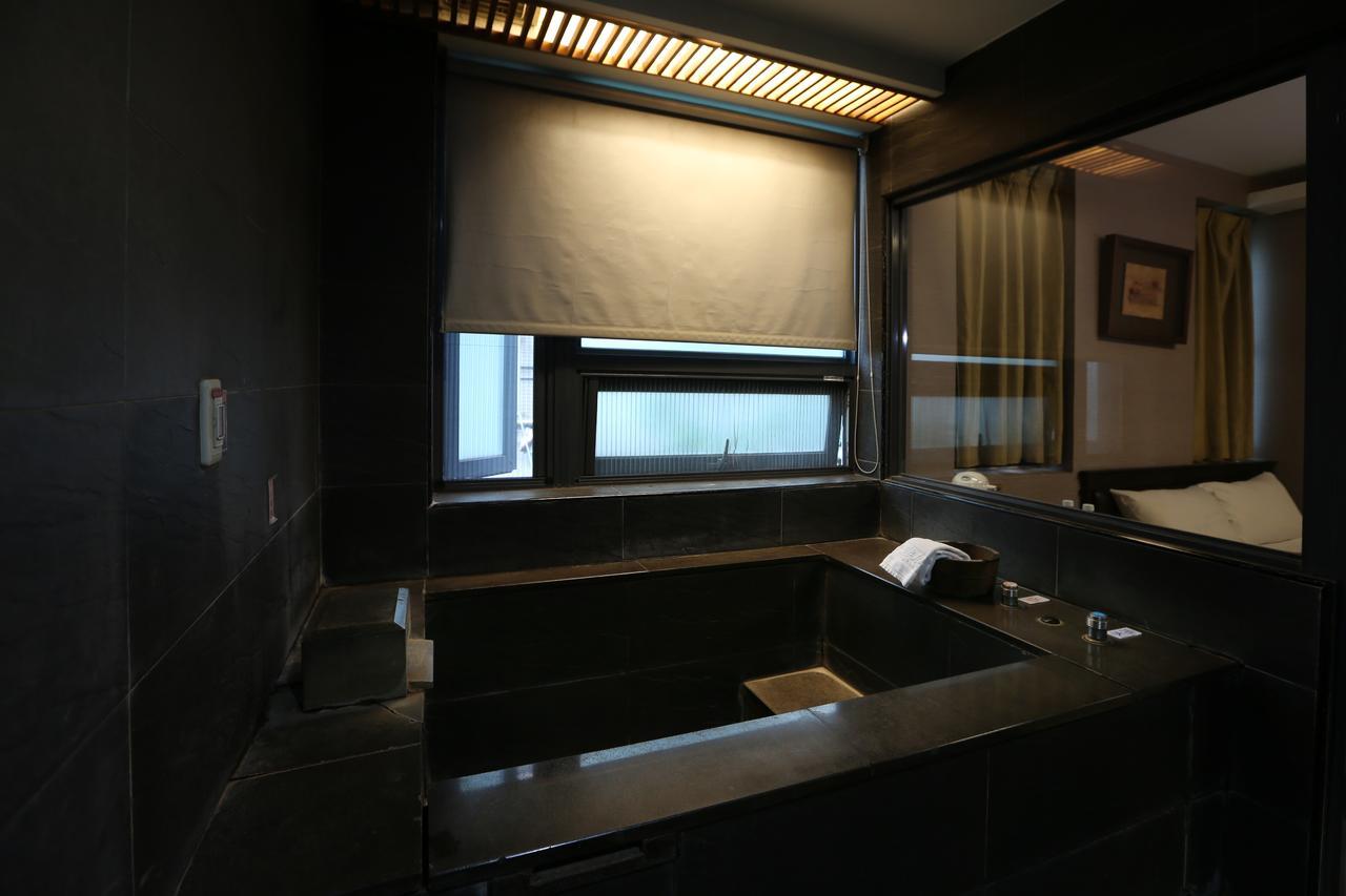 Shan-Yue Hotspring Hotel Taipei Exterior photo