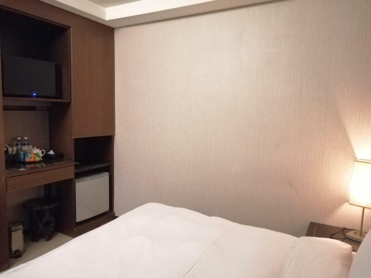 Shan-Yue Hotspring Hotel Taipei Exterior photo